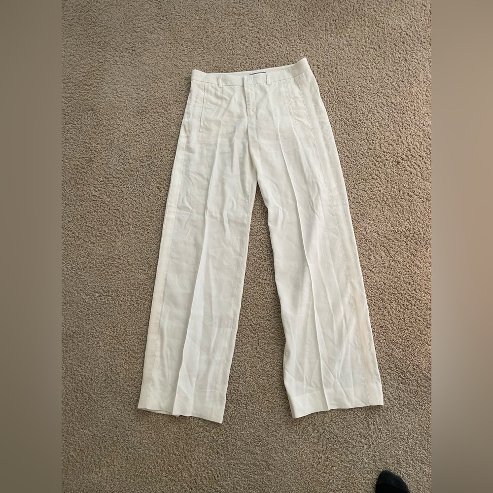 Vince. Elegant White pleated straight leg Pants size 2